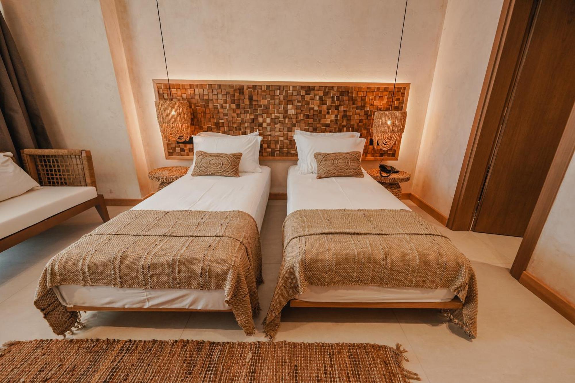 Lost Seaside Hotel ساراندا المظهر الخارجي الصورة