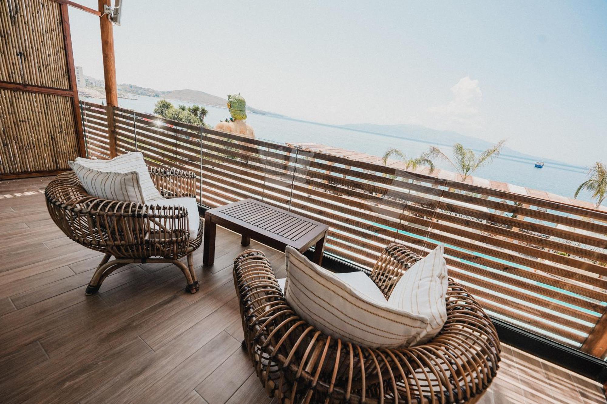 Lost Seaside Hotel ساراندا المظهر الخارجي الصورة